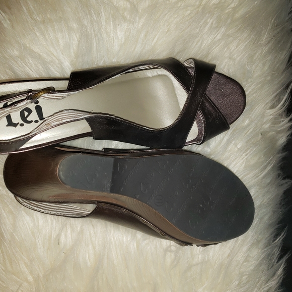 LEI Wedge Sandals - Picture 5 of 5